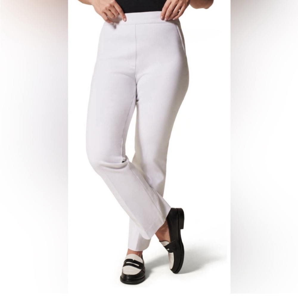 SPANX kick flare crop white pant, size M, worn once